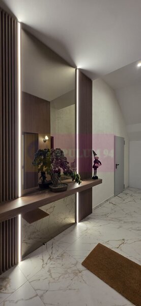 Apartament 2 camere de vanzare la Sinaia - Lux